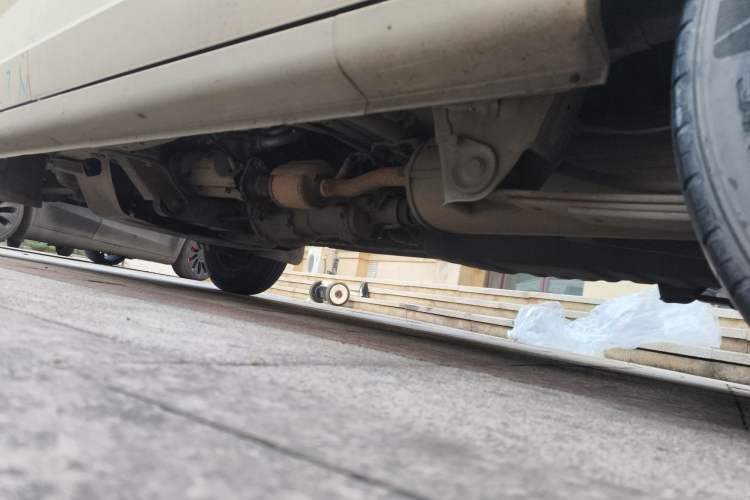 Used Wuling Rongguang 2015 1.2L S Base Model CNG Chassis Rear Left