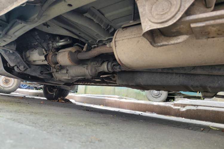 Used Wuling Rongguang 2015 1.2L S Base Model CNG Chassis Rear Left