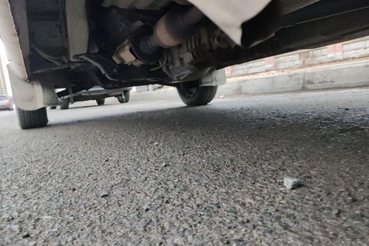 Used Wuling Rongguang 2015 1.2L S Base Model CNG Chassis Rear Left