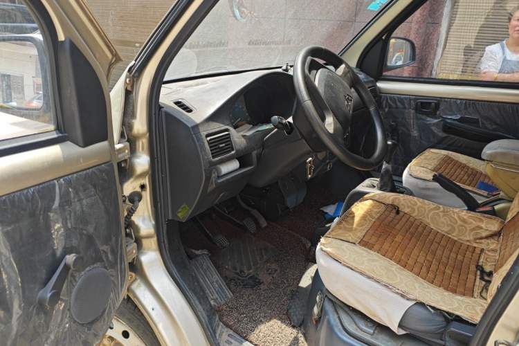 Used Wuling Rongguang 2015 1.2L S Standard CNG Model Driver Seat