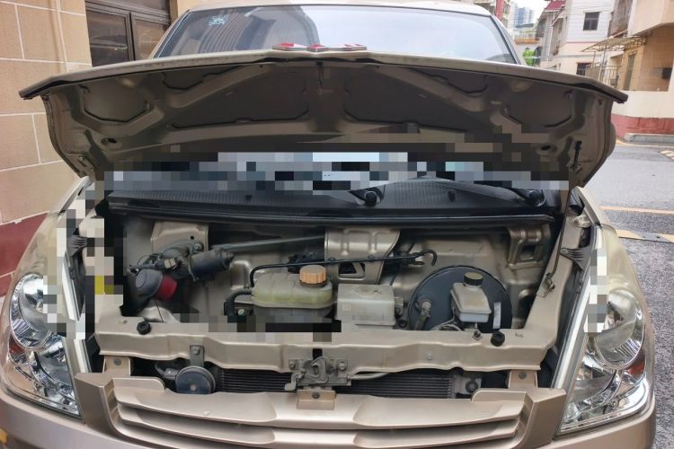Used Wuling Rongguang 2015 1.2L S Base Model CNG Engine Bay