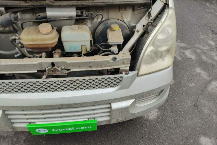 Used Wuling Rongguang 2015 1.2L S Base Model CNG Engine Bay Left