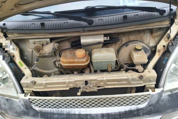 Used Wuling Rongguang 2015 1.2L S Base Model CNG Engine Bay