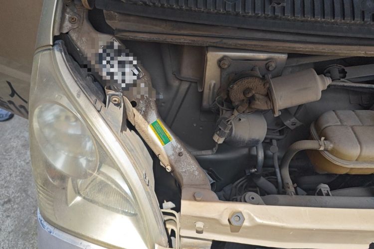 Used Wuling Rongguang 2015 1.2L S Standard CNG Model Engine Bay Right