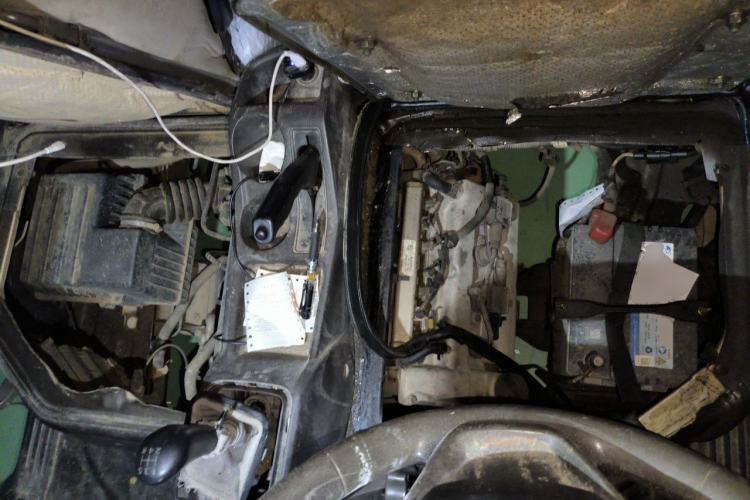 Used Wuling Rongguang 2015 1.2L S Base Model CNG Engine Bay