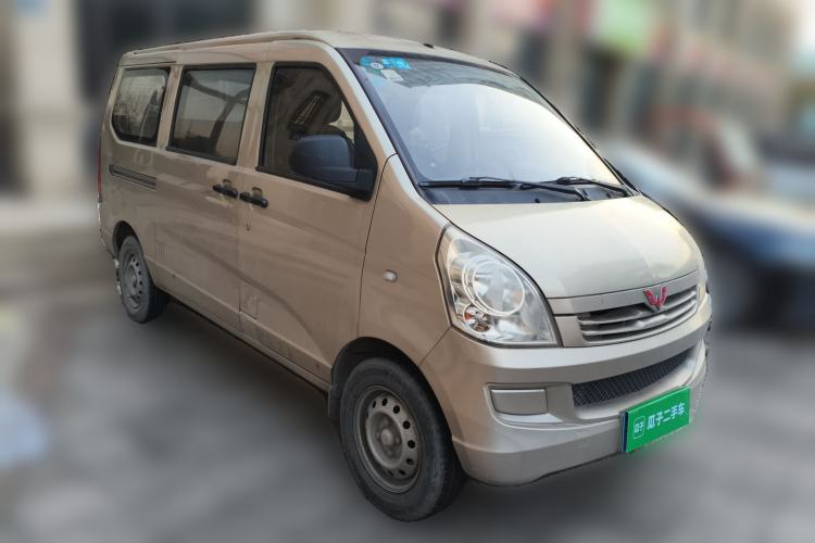 Used Wuling Rongguang 2015 1.2L S Base Model CNG Front Right 45 Deg