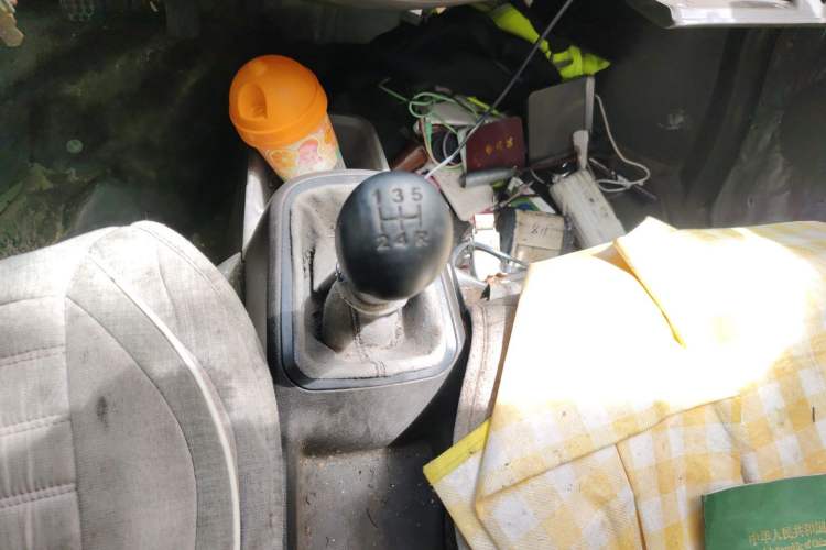 Used Wuling Rongguang 2015 1.2L S Base Model CNG Gear Lever