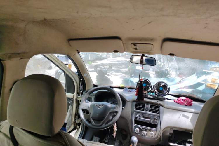 Used Wuling Rongguang 2015 1.2L S Base Model CNG Headliner