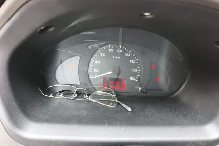 Used Wuling Rongguang 2015 1.2L S Base Model CNG Instrument Cluster