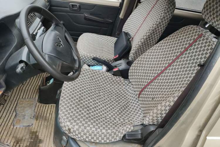 Used Wuling Rongguang 2015 1.2L S Base Model CNG Left Front Seat