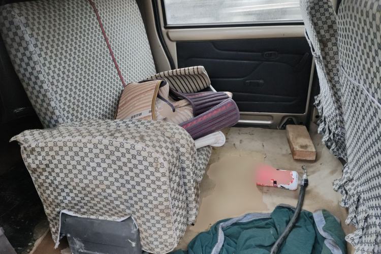 Used Wuling Rongguang 2015 1.2L S Base Model CNG Left Rear Seat