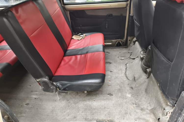 Used Wuling Rongguang 2015 1.2L S Base Model CNG Left Rear Seat