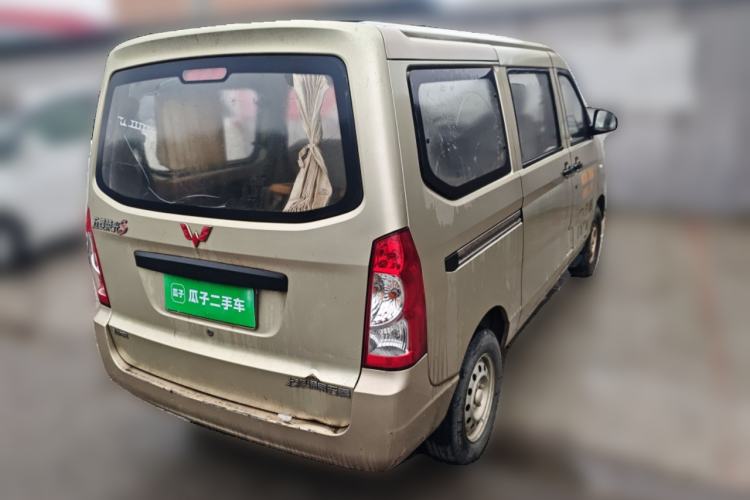 Used Wuling Rongguang 2015 1.2L S Base Model CNG Rear Right 45 Deg