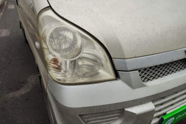 Used Wuling Rongguang 2015 1.2L S Base Model CNG Right Front Headlight