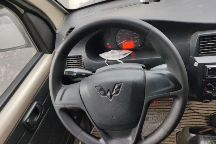 Used Wuling Rongguang 2015 1.2L S Base Model CNG Steering Wheel
