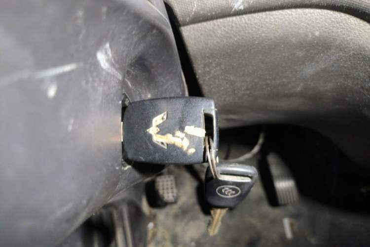 Used Wuling Rongguang 2015 1.2L S Base Model CNG Vehicle Key