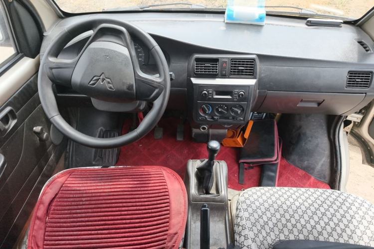Used Wuling Rongguang  Center Console