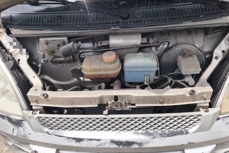 Used Wuling Rongguang  Engine Bay