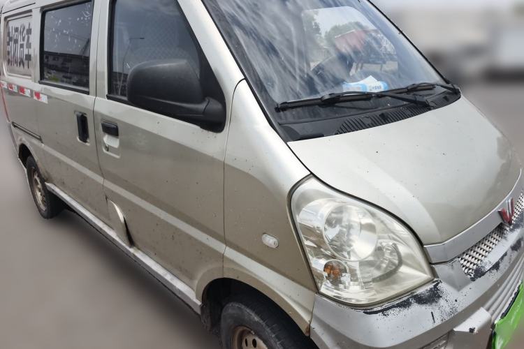 Used Wuling Rongguang  Front Right 45 Deg