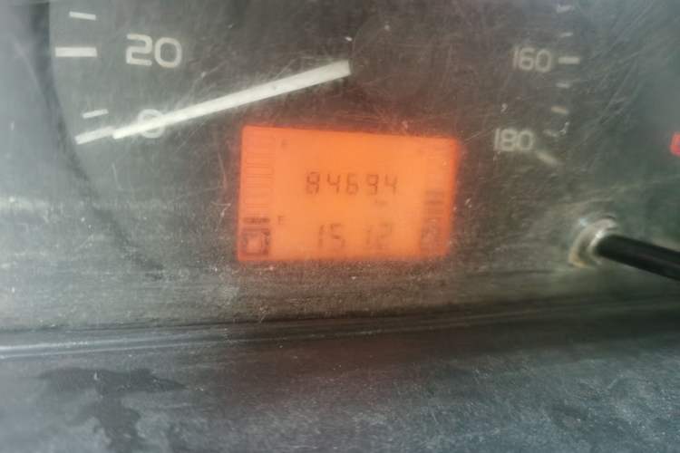 Used Wuling Rongguang  Odometer Close Up