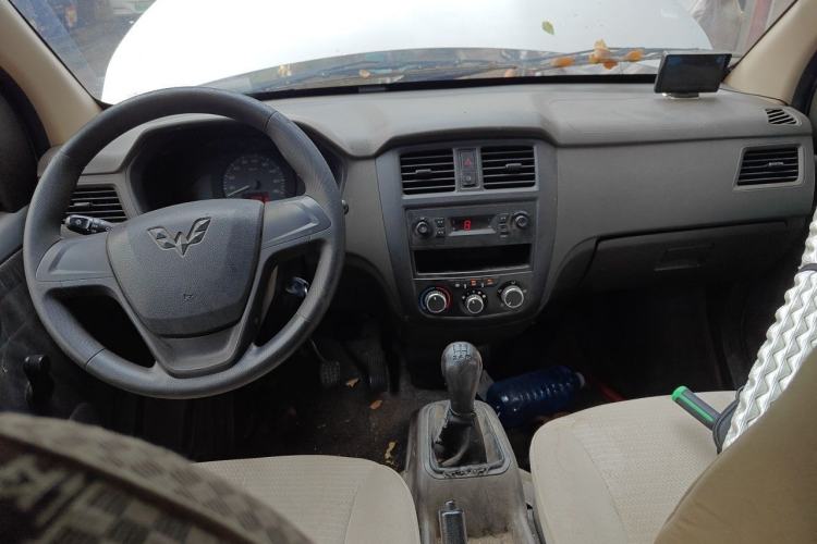 Used Wuling Rongguang  Center Console