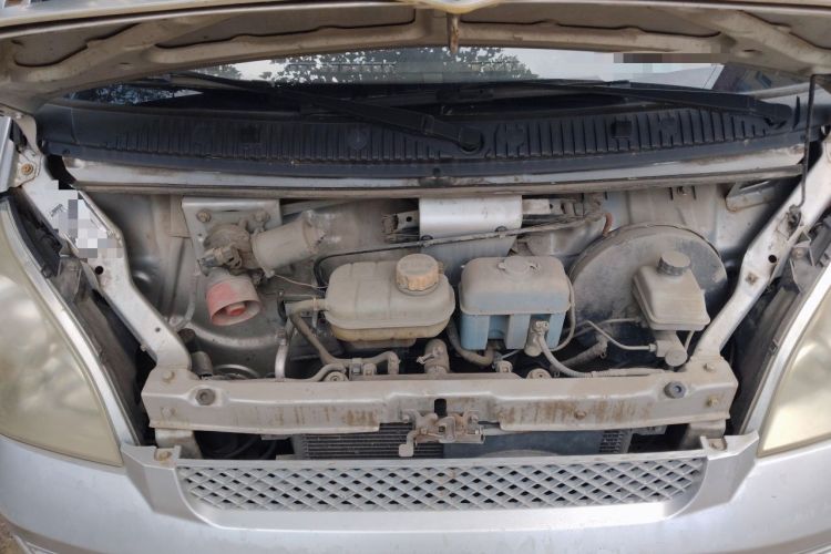 Used Wuling Rongguang  Engine Bay