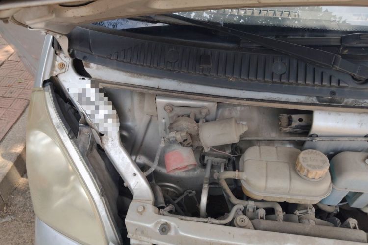 Used Wuling Rongguang  Engine Bay Right
