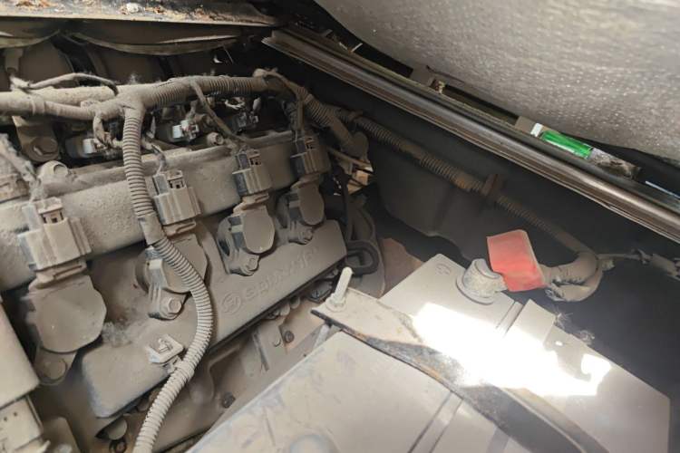 Used Wuling Rongguang  Engine Bay Right