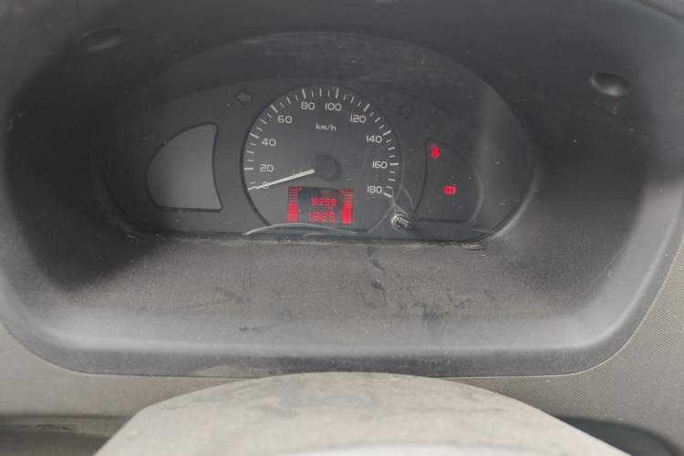 Used Wuling Rongguang  Odometer Close Up