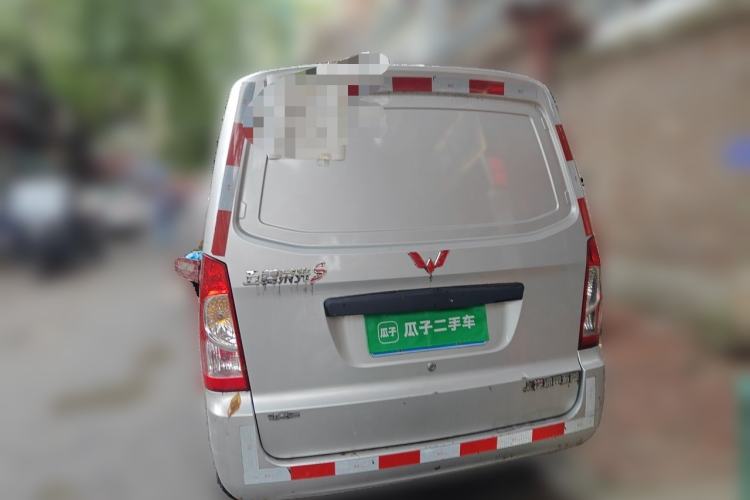 Used Wuling Rongguang  Rear