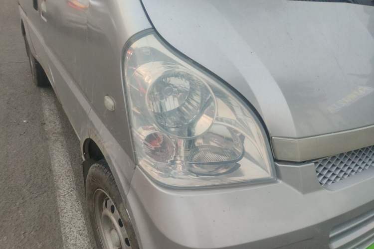 Used Wuling Rongguang  Right Front Headlight