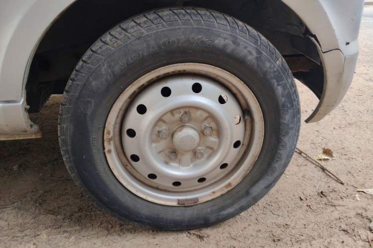 Used Wuling Rongguang  Right Front Wheel Hub
