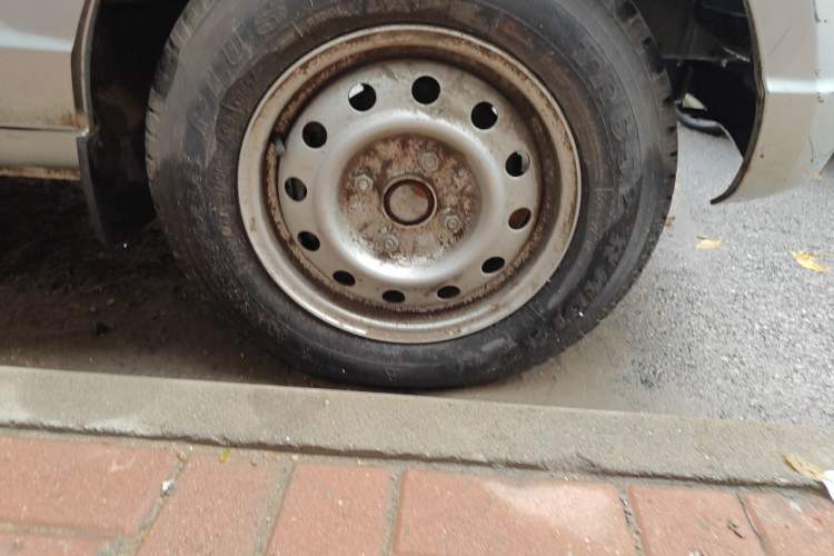 Used Wuling Rongguang  Right Front Wheel Hub