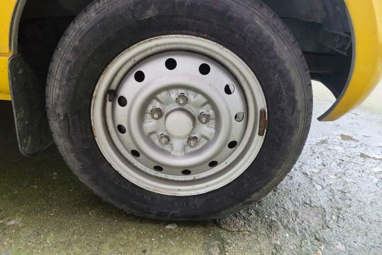 Used Wuling Rongguang  Right Front Wheel Hub