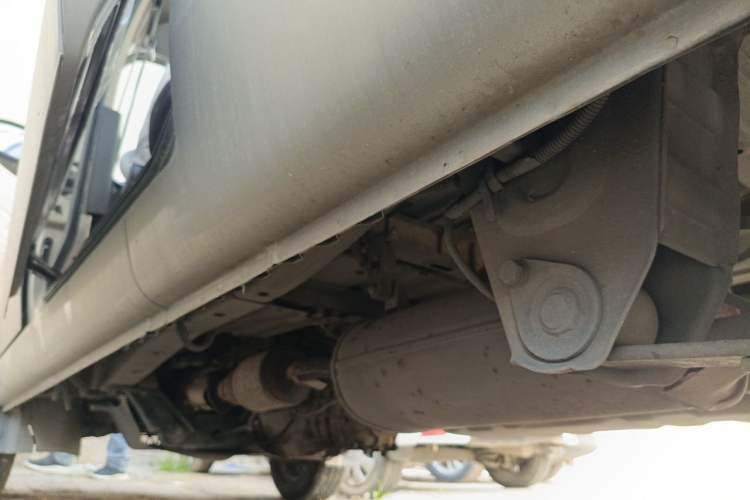 Used Wuling Rongguang 2017 1.5L Extended Basic Version Chassis Rear Left
