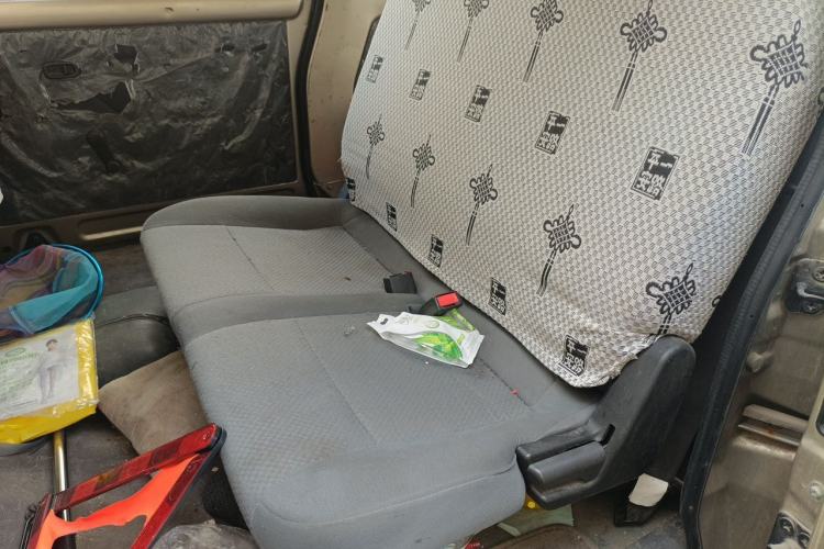 Used Wuling Rongguang 2017 1.5L Extended Basic Version Left Rear Seat