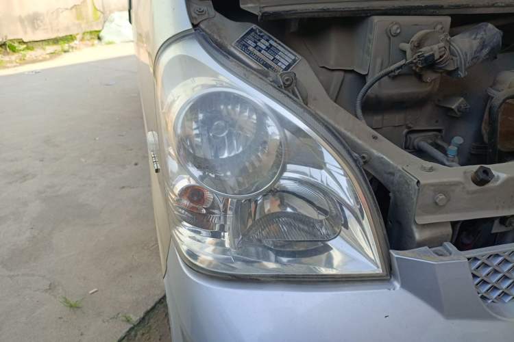 Used Wuling Rongguang 2017 1.5L Extended Basic Version Right Front Headlight