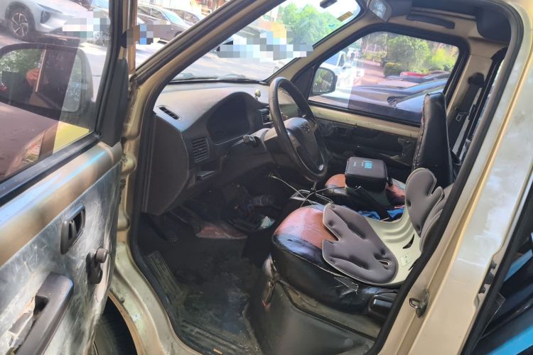 Used Wuling Rongguang 2017 1.5L Extended Basic Version Driver Seat