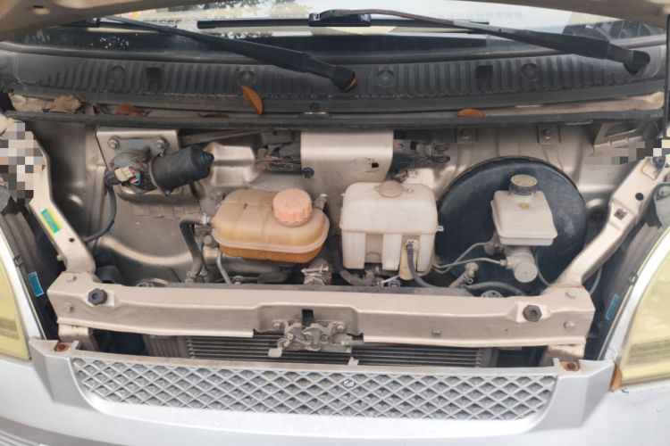 Used Wuling Rongguang 2017 1.5L Extended Basic Version Engine Bay
