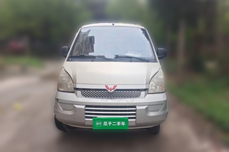 Used Wuling Rongguang 2017 1.2L Extended Basic Version Exterior 1