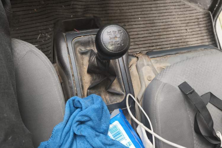 Used Wuling Rongguang 2017 1.5L Extended Basic Version Gear Lever