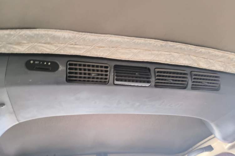 Used Wuling Rongguang 2017 1.5L Extended Basic Version Headliner