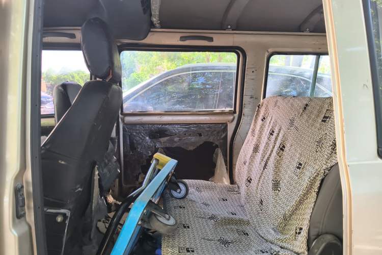 Used Wuling Rongguang 2017 1.5L Extended Basic Version Left Rear Seat
