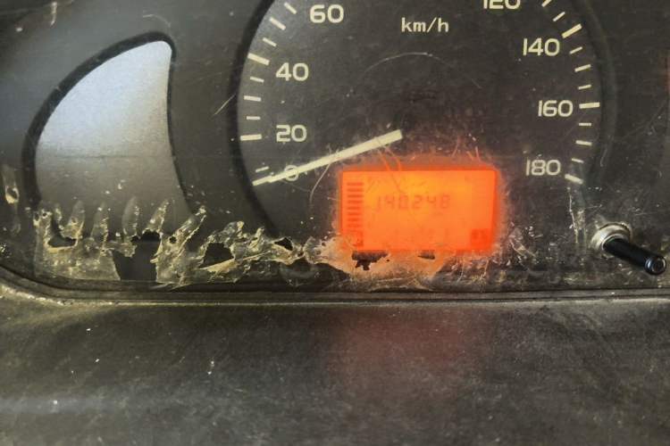 Used Wuling Rongguang 2017 1.5L Extended Basic Version Odometer Close Up