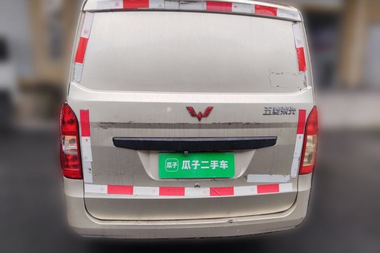 Used Wuling Rongguang  Rear