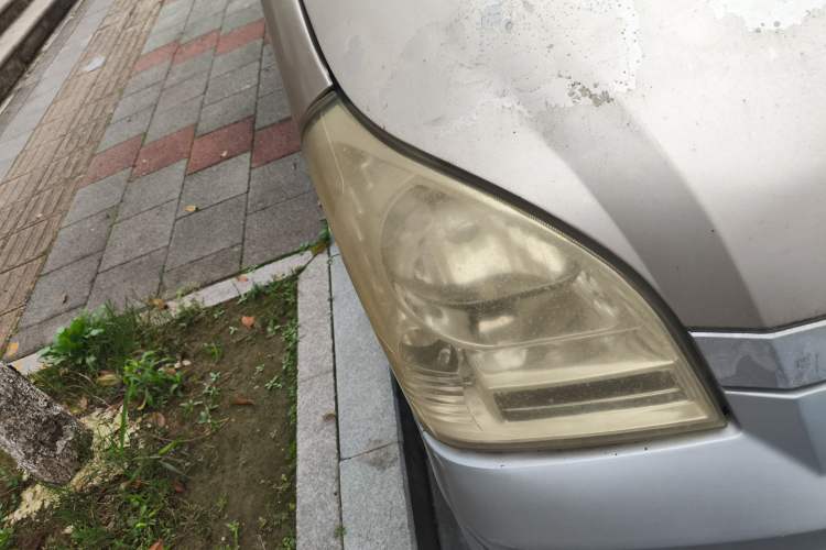 Used Wuling Rongguang 2017 1.5L Extended Basic Version Right Front Headlight