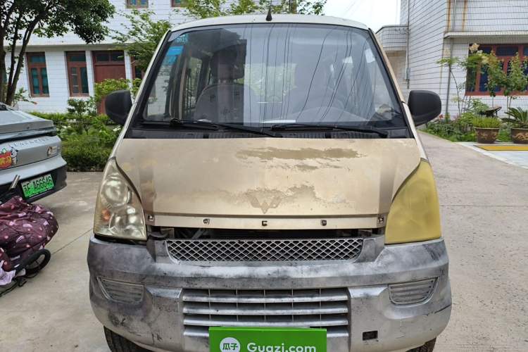 Used Wuling Rongguang 2017 1.5L Extended Basic Version Front