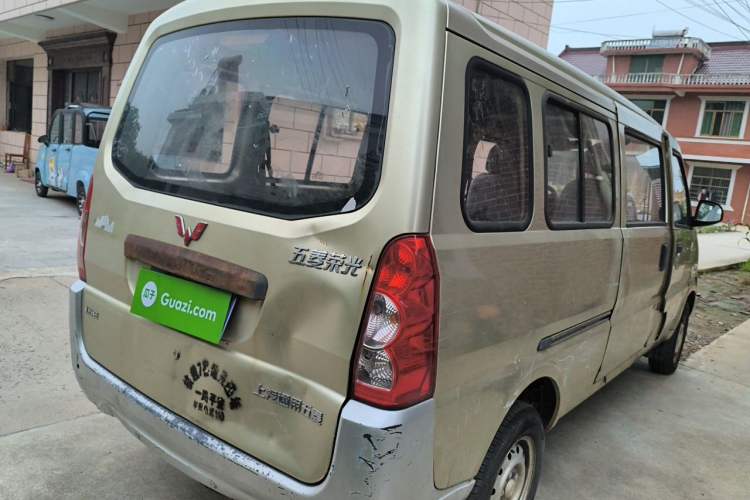 Used Wuling Rongguang 2017 1.5L Extended Basic Version Rear Right 45 Deg
