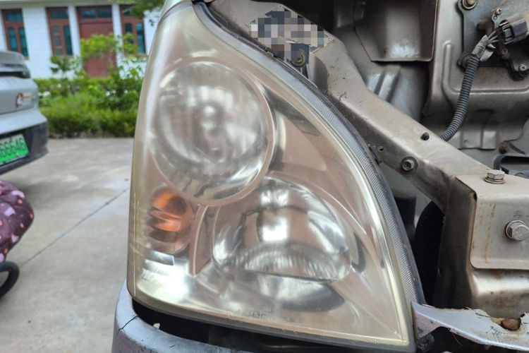 Used Wuling Rongguang 2017 1.5L Extended Basic Version Right Front Headlight