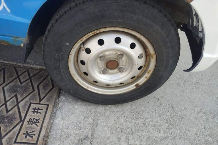 Used Wuling Rongguang  Right Front Wheel Hub